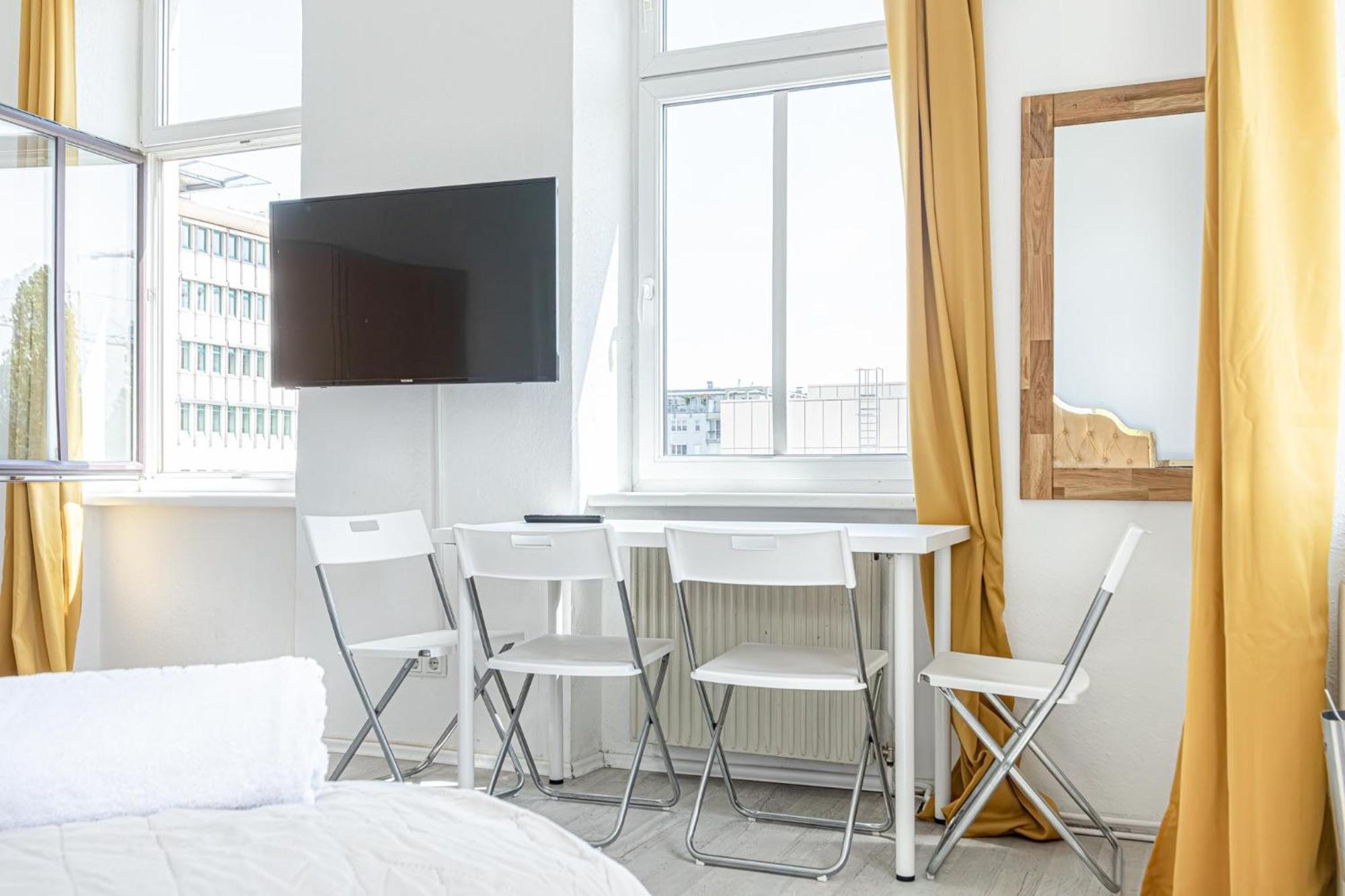 Comfy 3Br Shared Apartment - U6 Subway, Danube & Millenium City Viyana Dış mekan fotoğraf