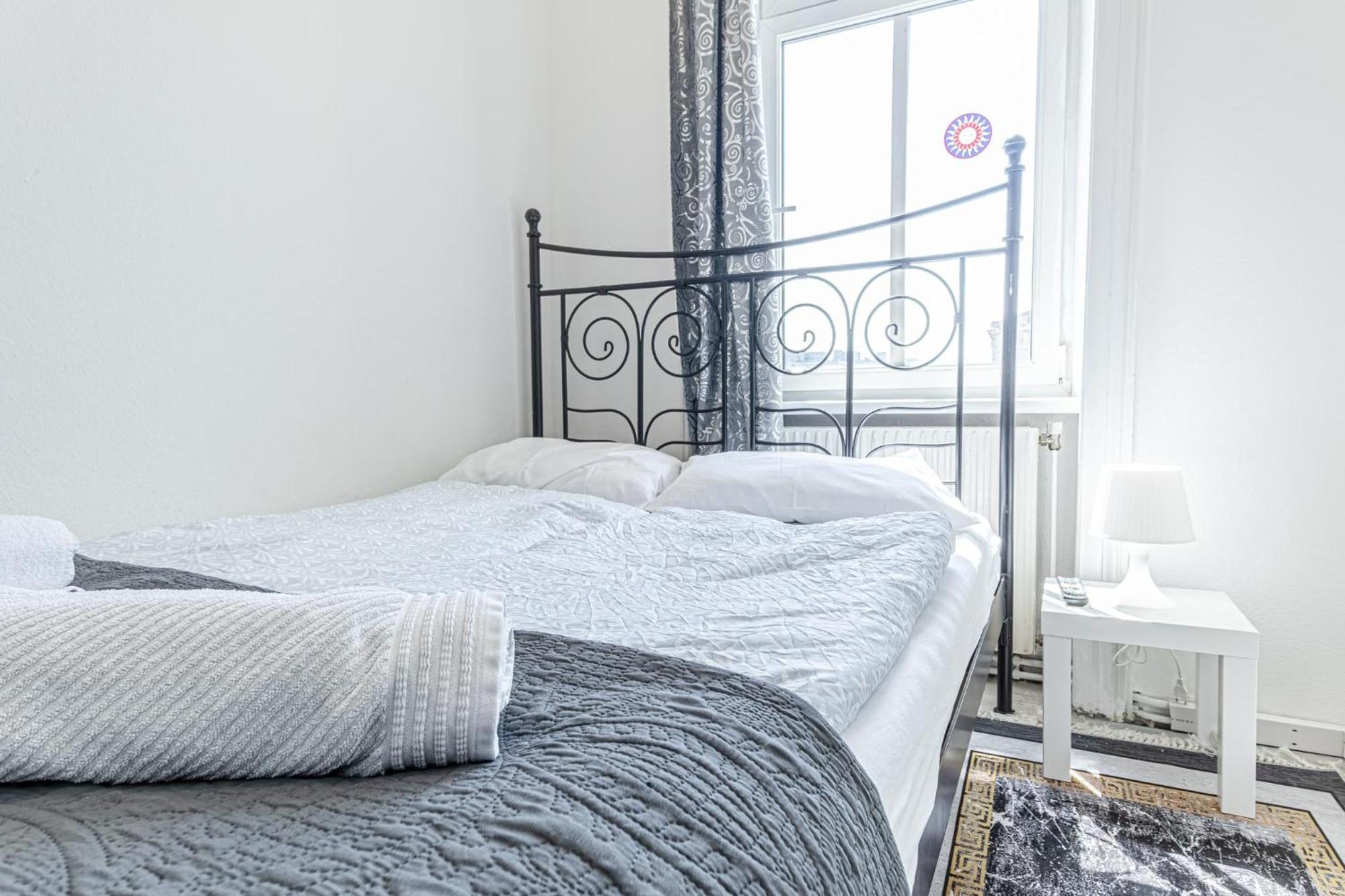 Comfy 3Br Shared Apartment - U6 Subway, Danube & Millenium City Viyana Dış mekan fotoğraf